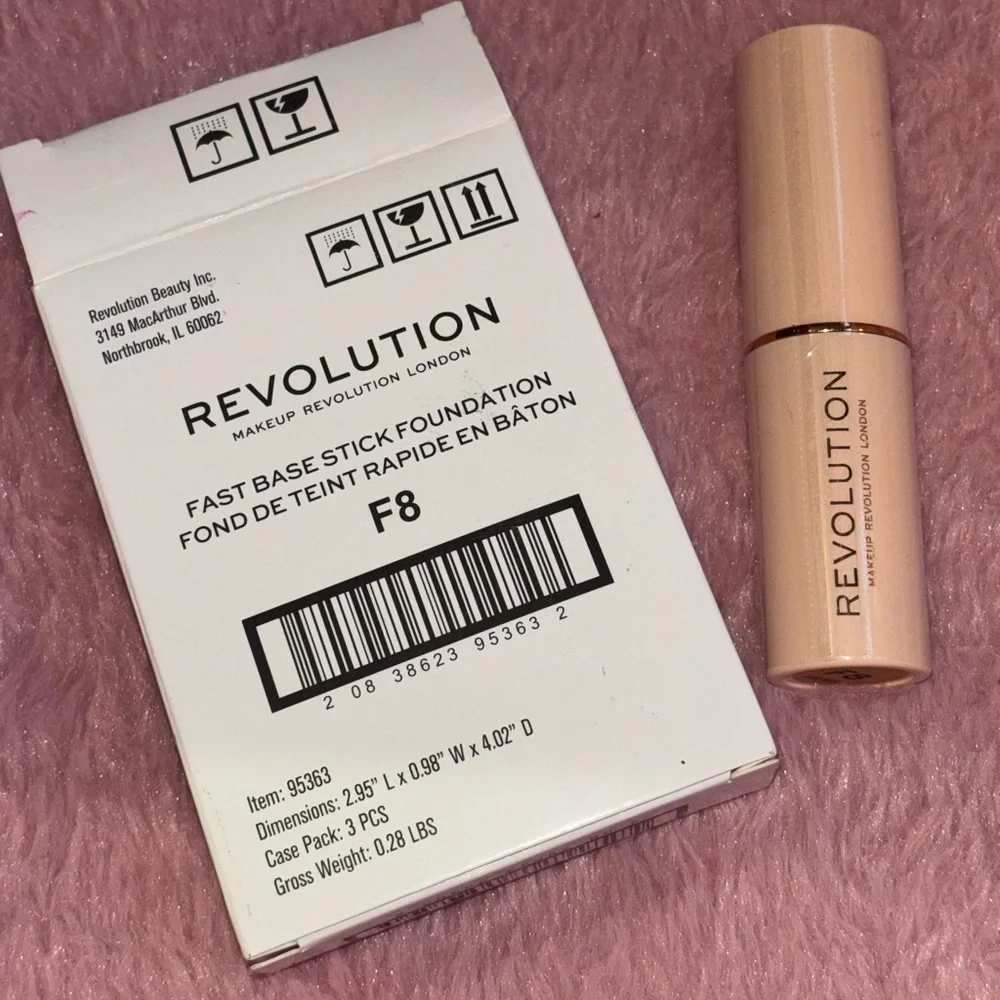 Makeup Revolution Fast Base Stick Foundation
